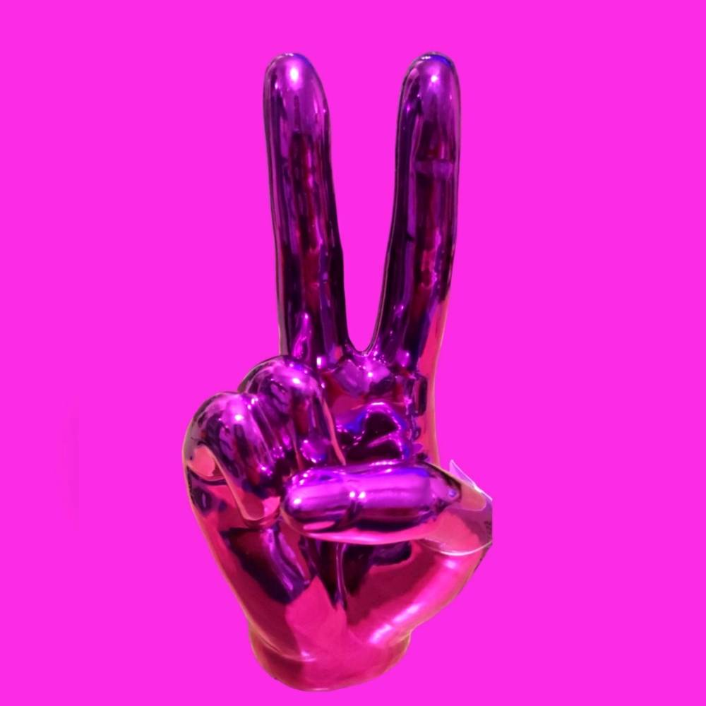 Peace hand sculpture
